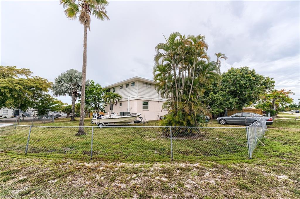 LINDA LOMA - Residential Income