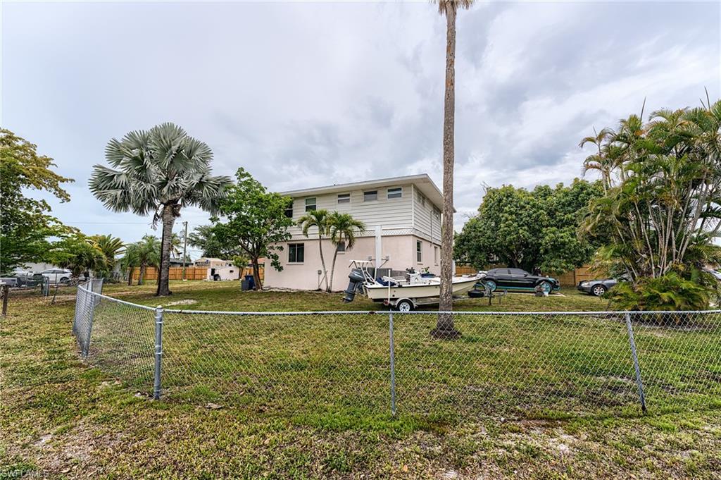 LINDA LOMA - Residential Income