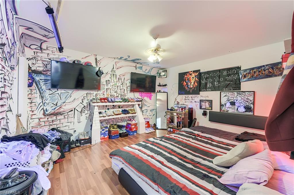 LINDA LOMA - Residential Income