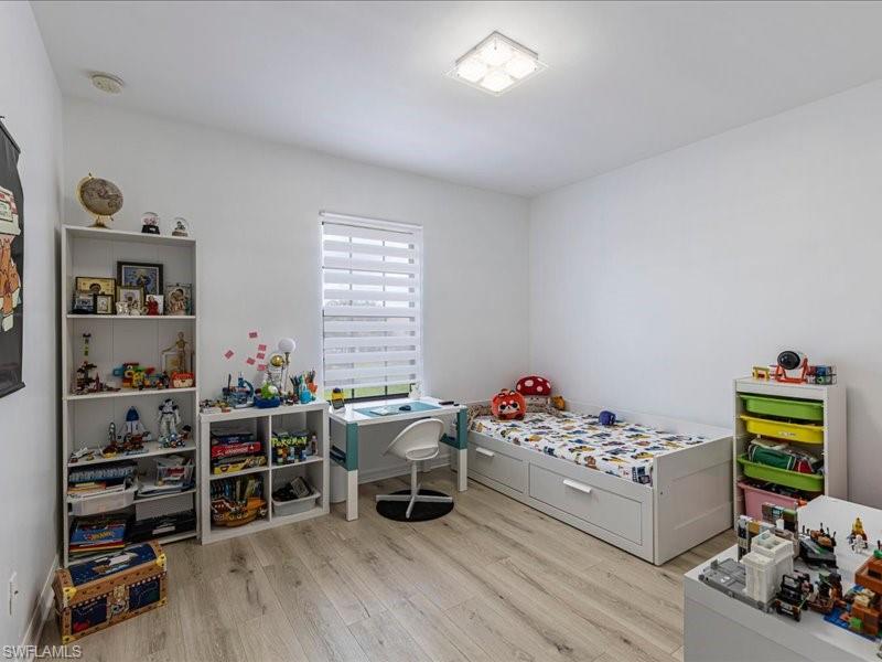 SUMMIT PLACE - Residential