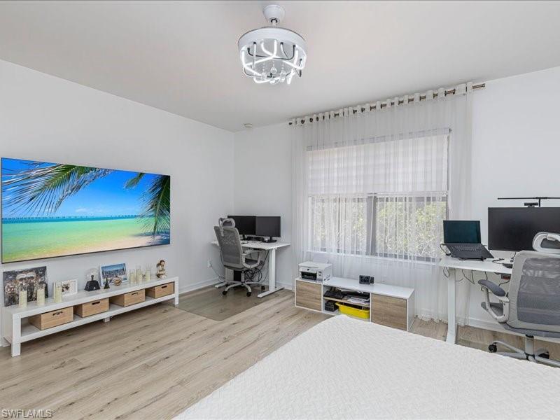 SUMMIT PLACE - Residential