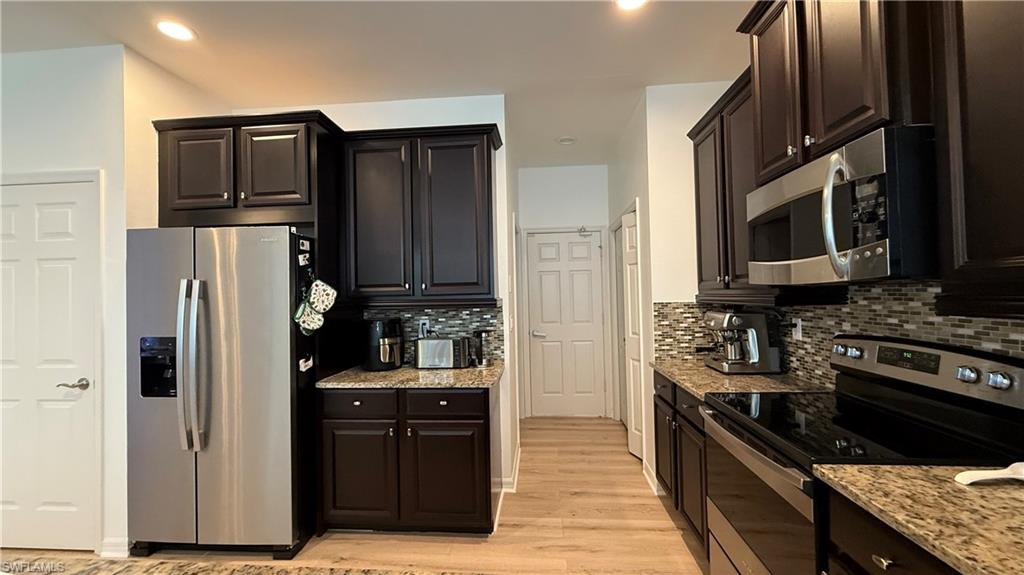 SUMMIT PLACE - Residential