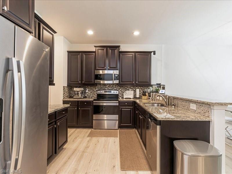 SUMMIT PLACE - Residential