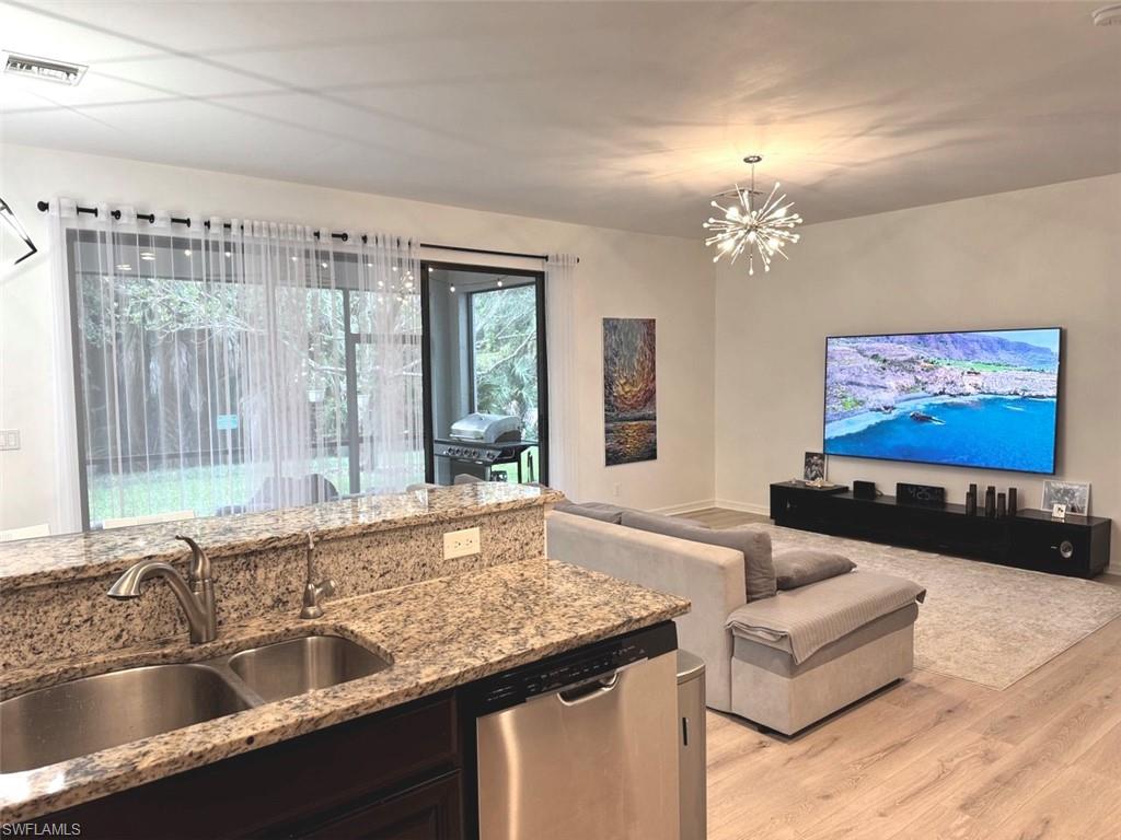SUMMIT PLACE - Residential
