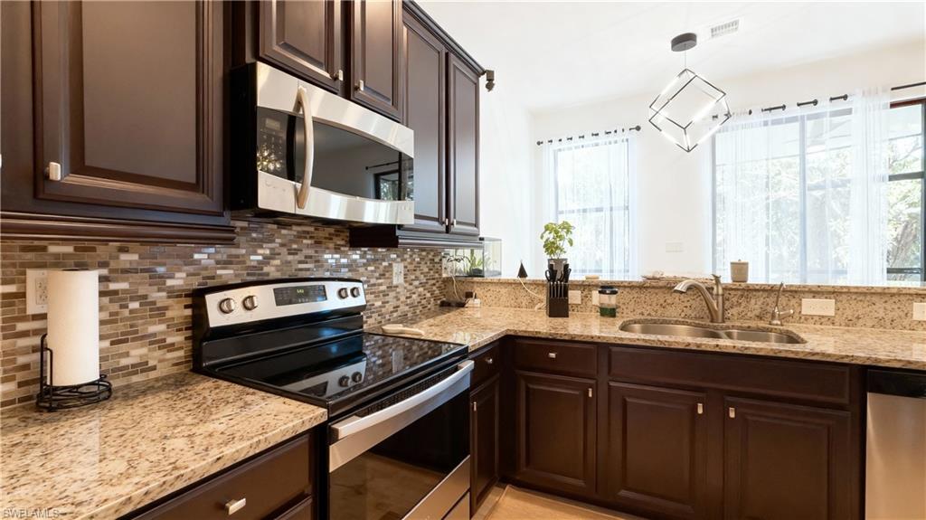 SUMMIT PLACE - Residential