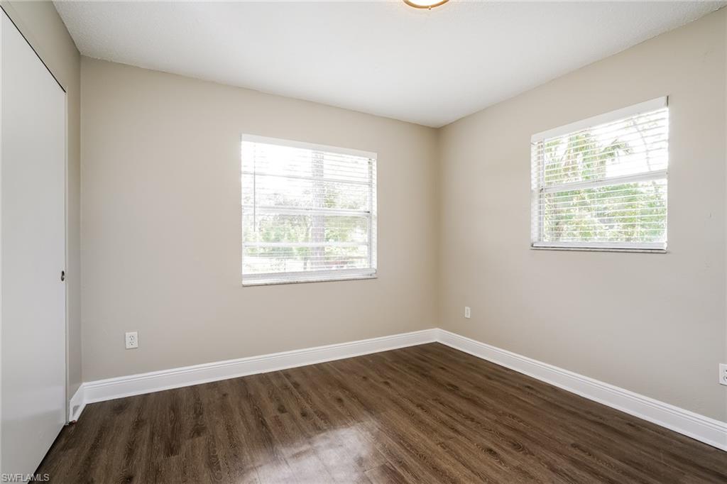 SAN CARLOS PARK - Residential