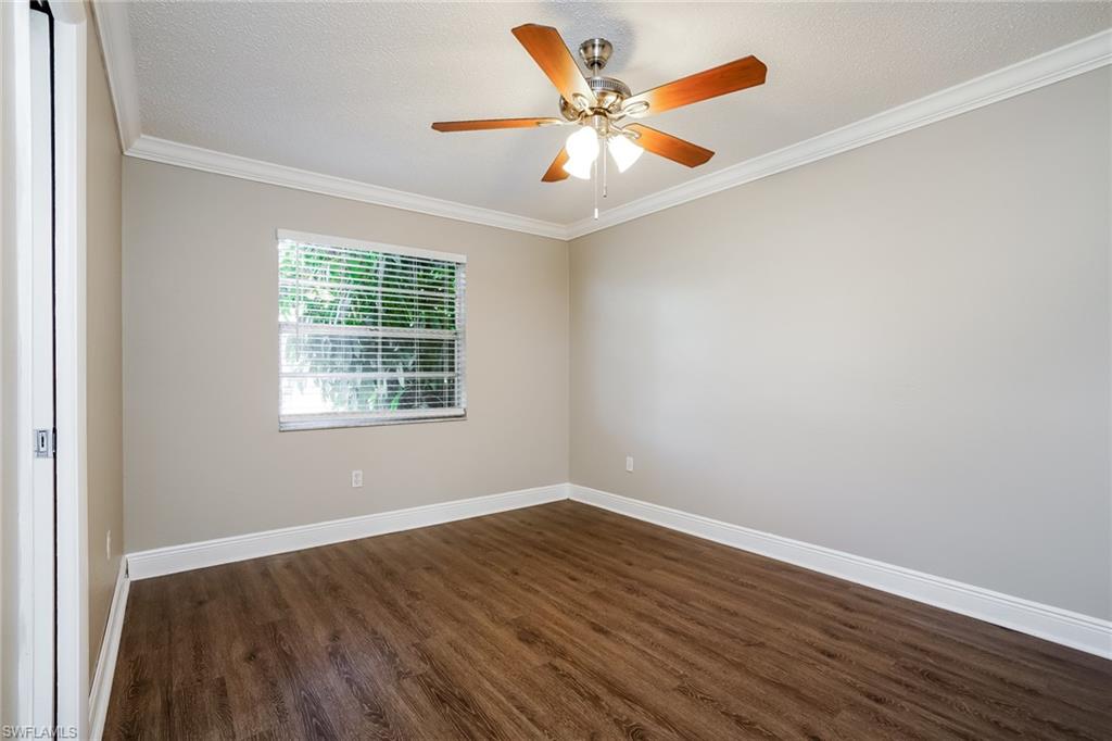 SAN CARLOS PARK - Residential