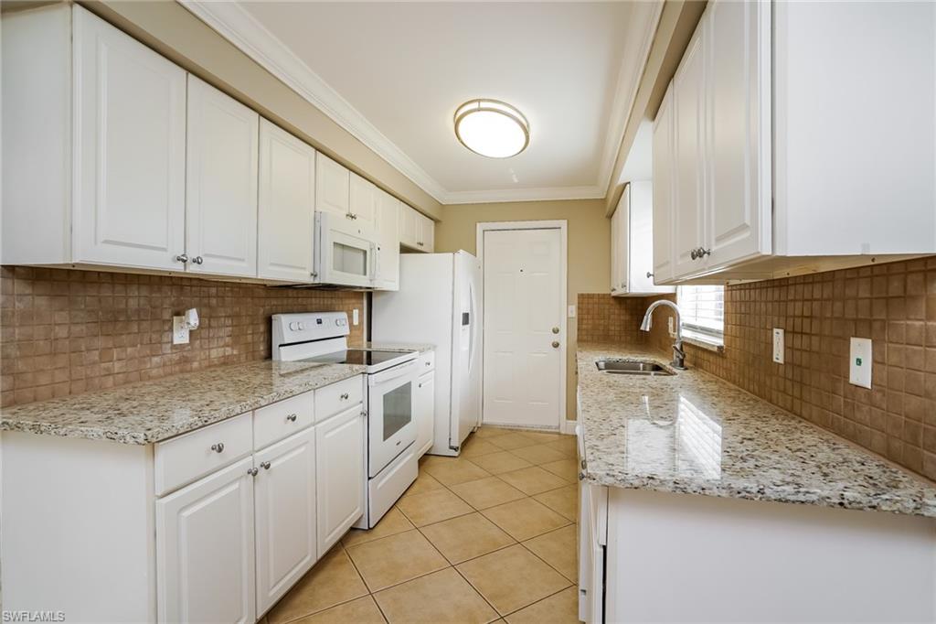 SAN CARLOS PARK - Residential