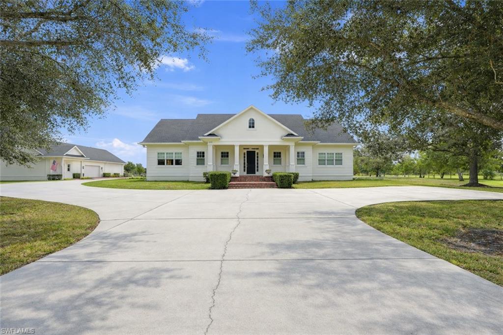 COLONIAL FARMS - Residential