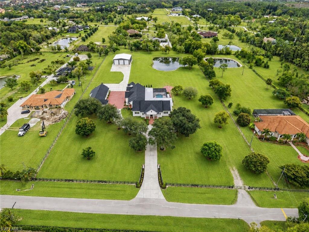 COLONIAL FARMS - Residential