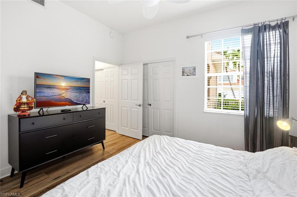 BELL TOWER PARK - Residential