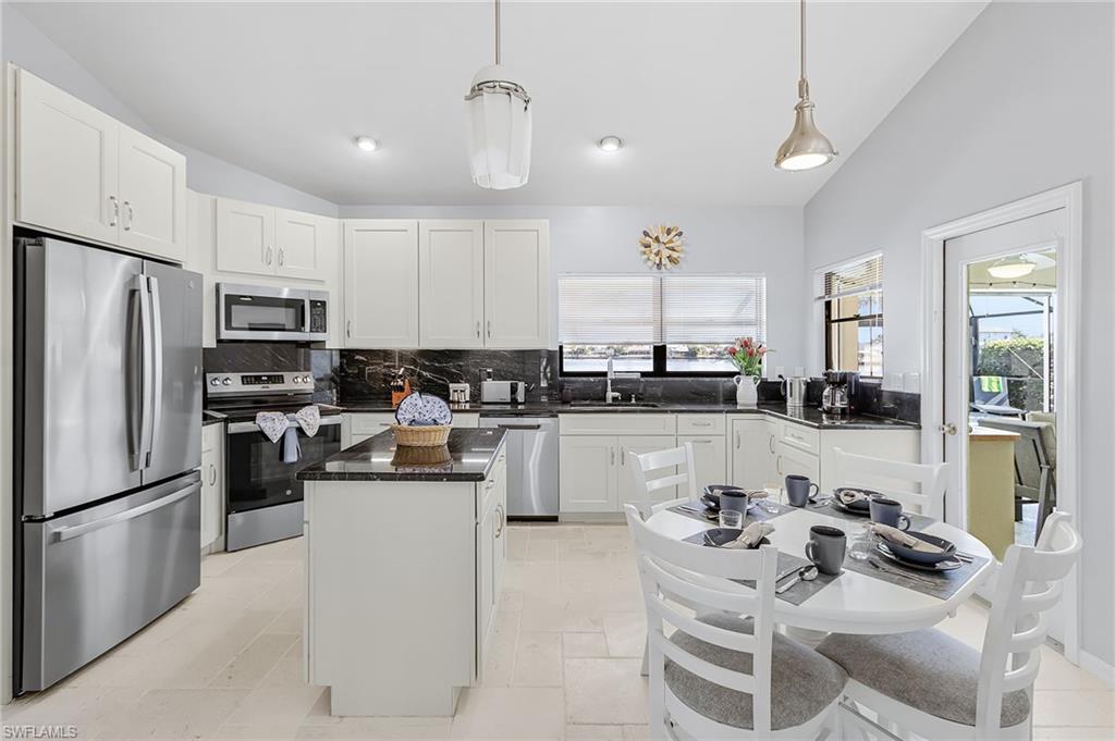 CAPE CORAL - Residential Lease