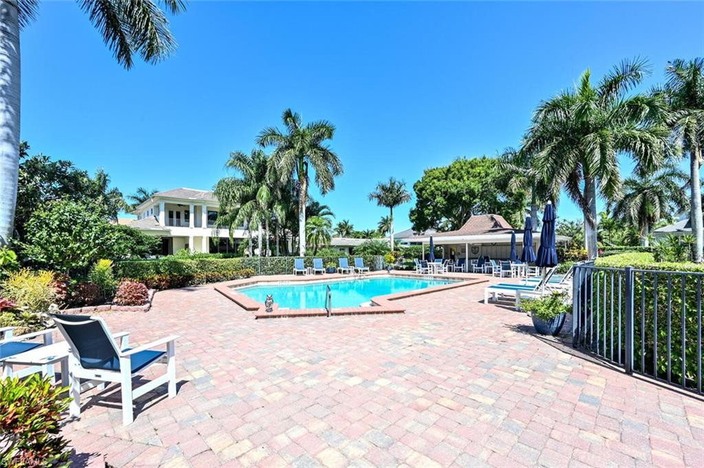 PARK SHORE - Residential