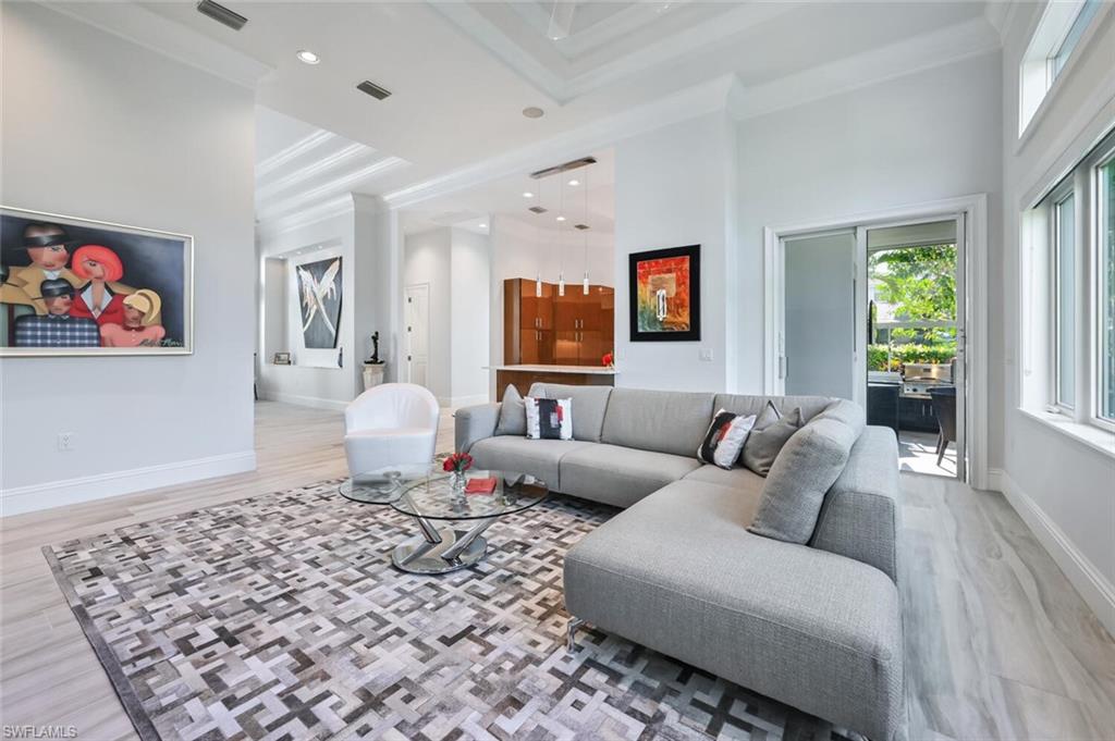PARK SHORE - Residential
