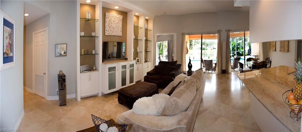 ISLAND WALK - Residential