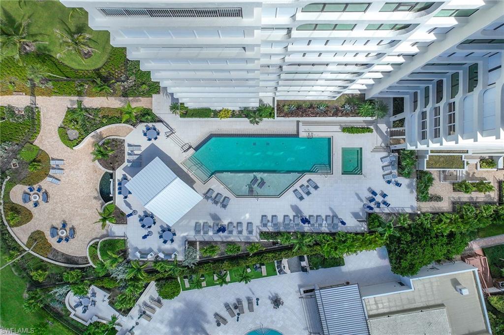 PARK PLAZA - Residential