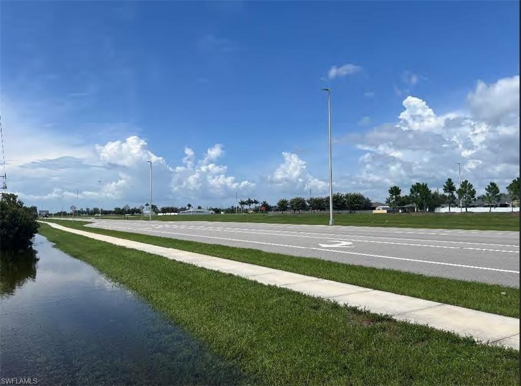 CAPE CORAL - Land