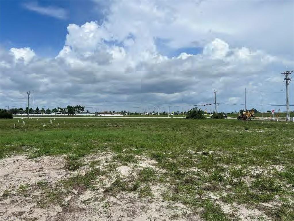 CAPE CORAL - Land