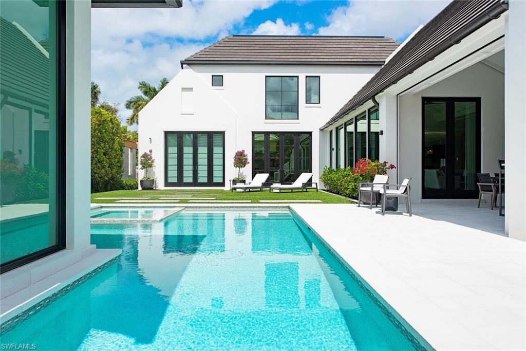 OLDE NAPLES - Residential