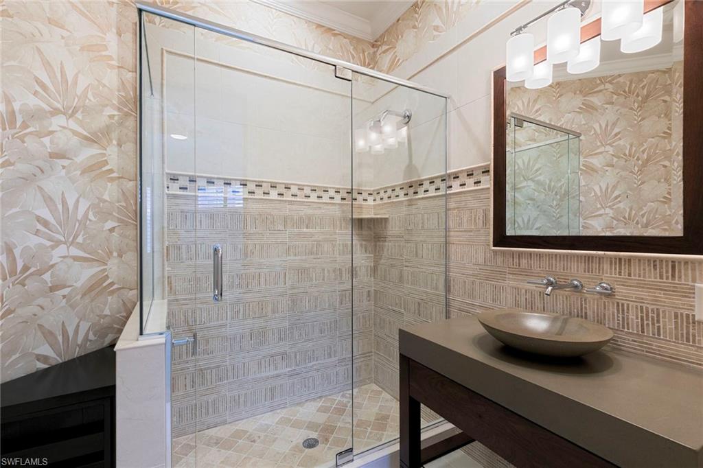 VILLA LA PALMA AT BAY COLONY - Residential