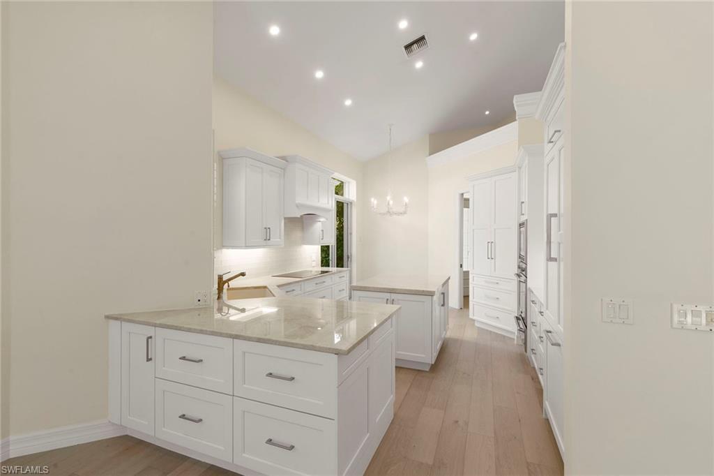 VILLA LA PALMA AT BAY COLONY - Residential