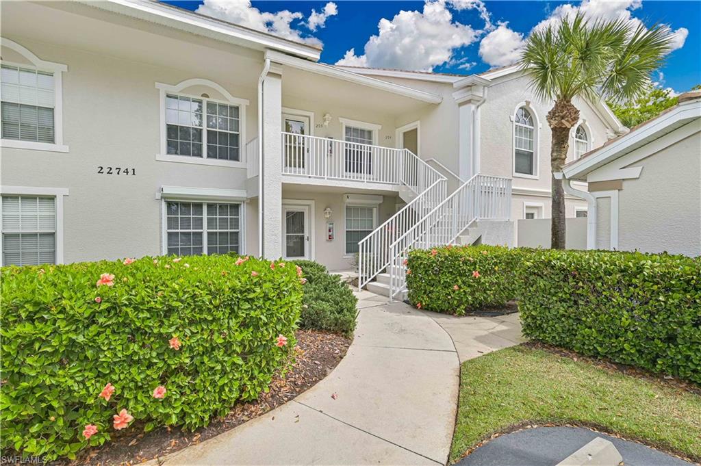 MANORS AT FOUNTAIN LAKES - Residential Lease