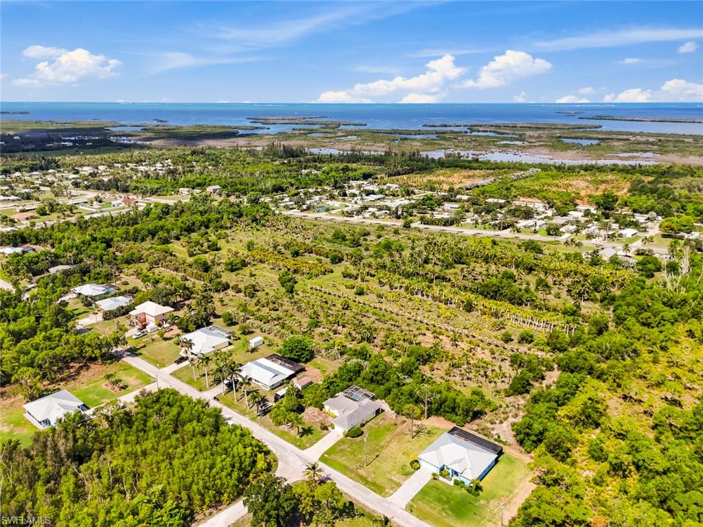 CHARLOTTE SHORES - Residential Lease