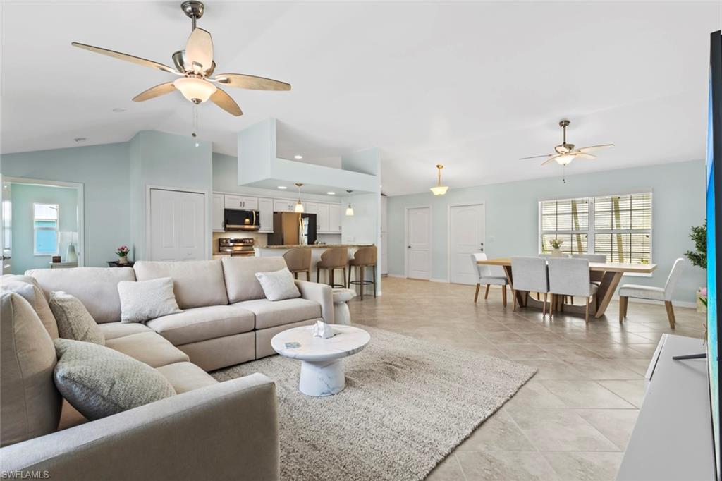 CHARLOTTE SHORES - Residential Lease