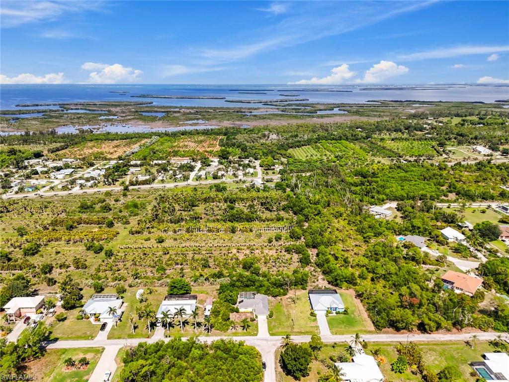 CHARLOTTE SHORES - Residential Lease