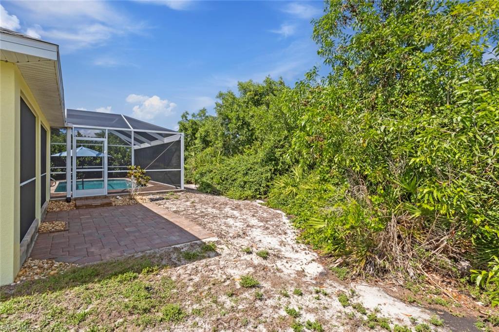 CHARLOTTE SHORES - Residential Lease