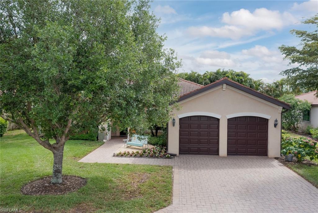 ESTERO PALMS - Residential