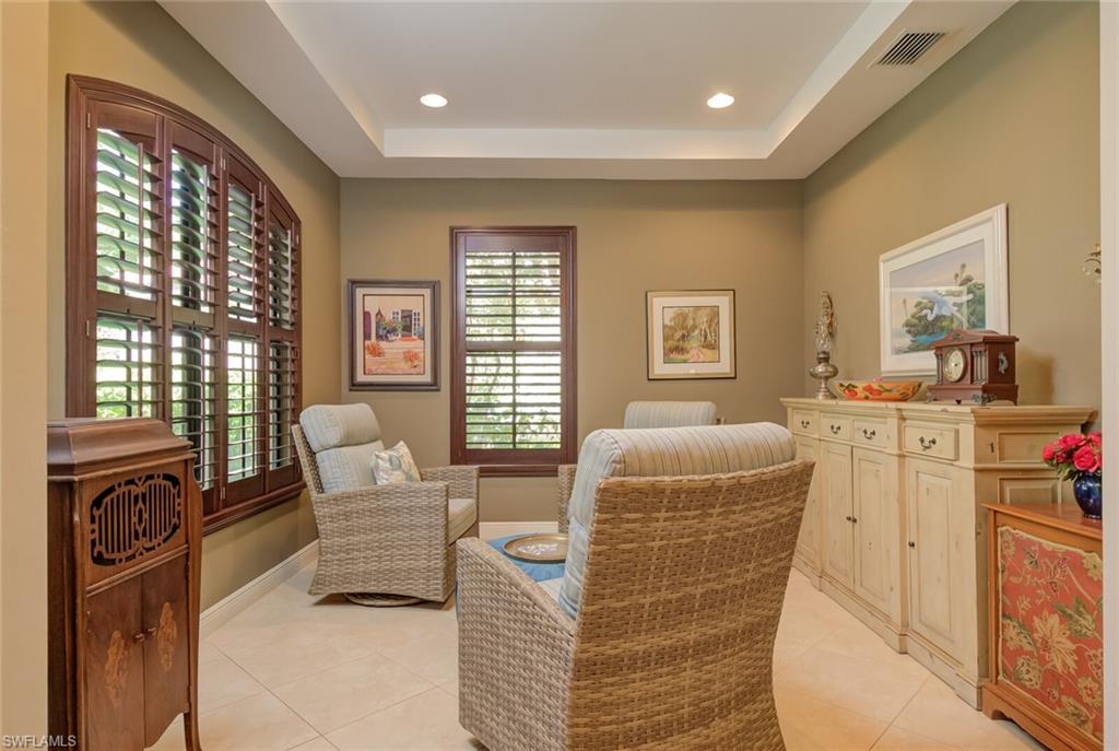 ESTERO PALMS - Residential