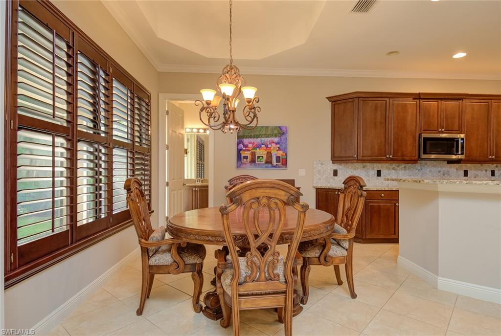 ESTERO PALMS - Residential
