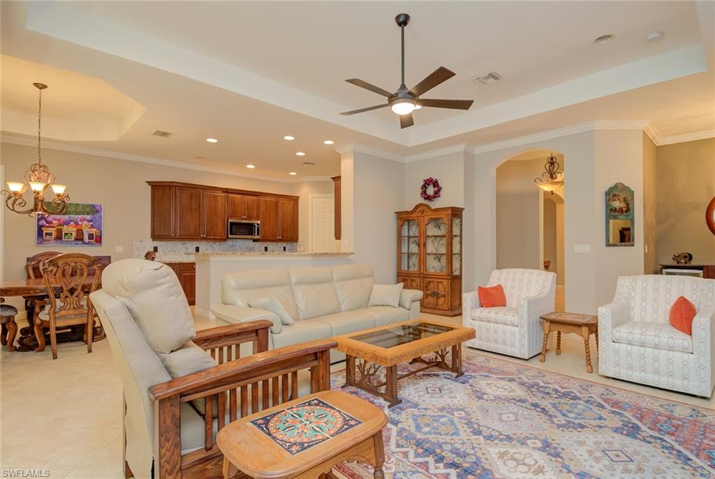 ESTERO PALMS - Residential