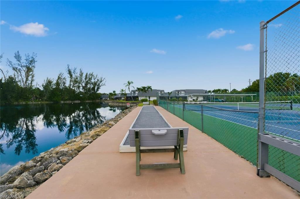 AMBERWOOD LAKE CONDO - Residential