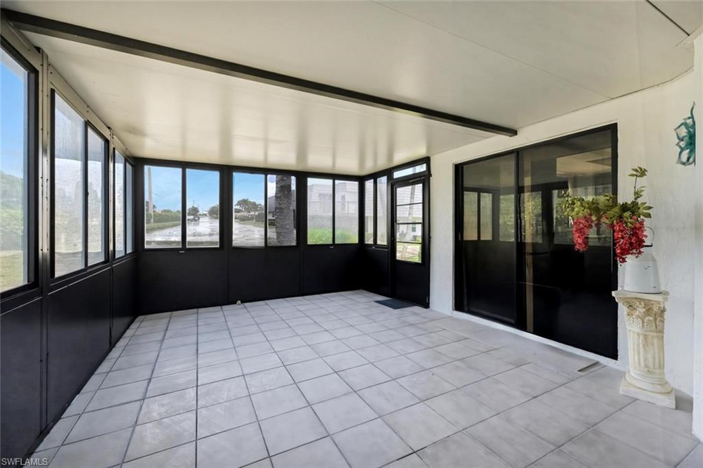 AMBERWOOD LAKE CONDO - Residential