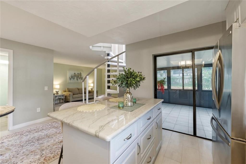AMBERWOOD LAKE CONDO - Residential