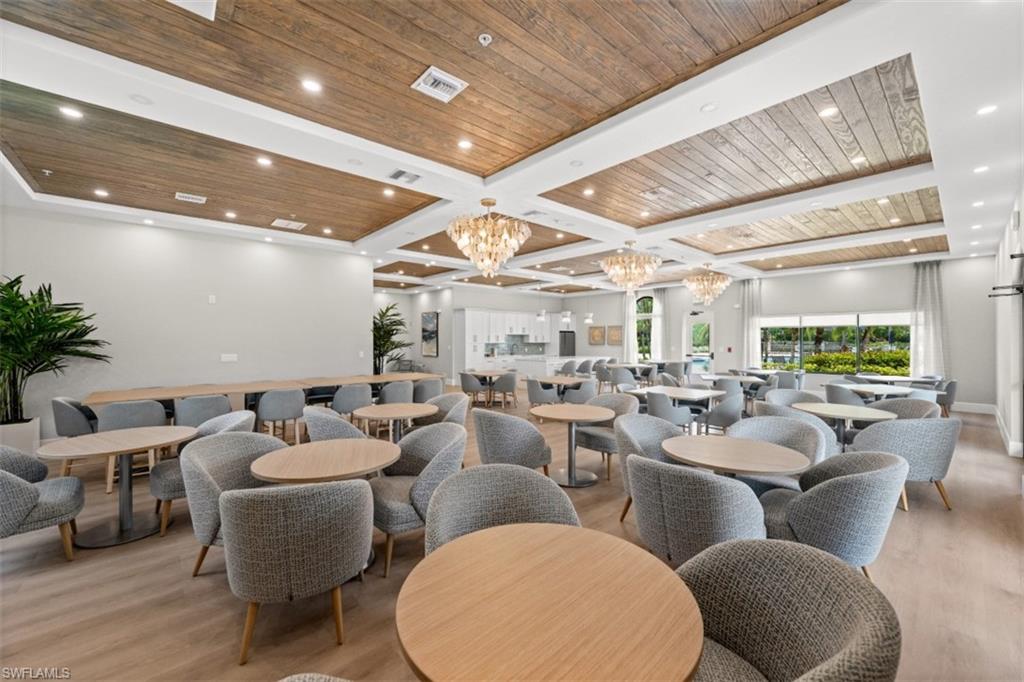 BELLE LAGO - Residential