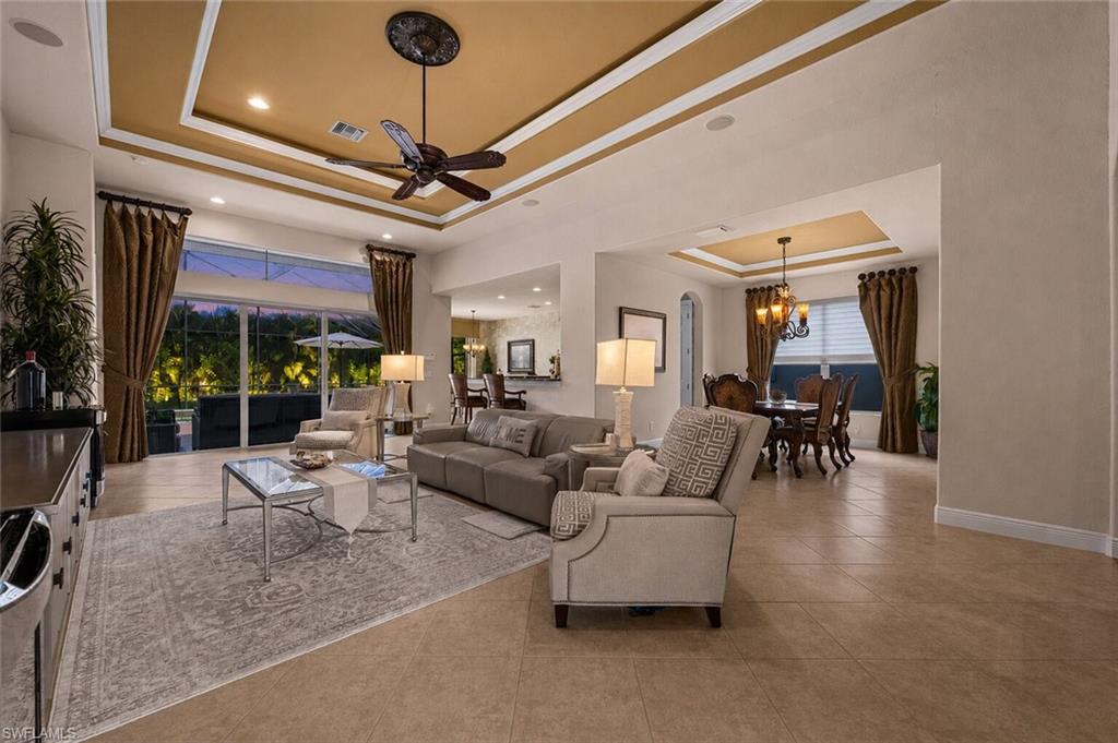 BELLE LAGO - Residential