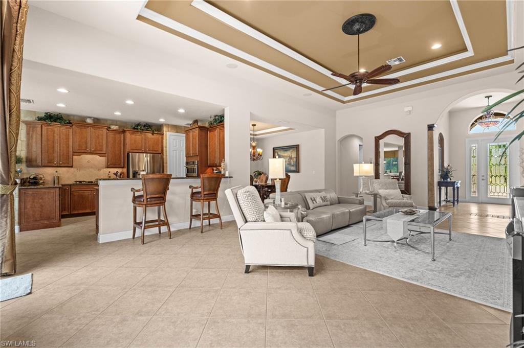 BELLE LAGO - Residential