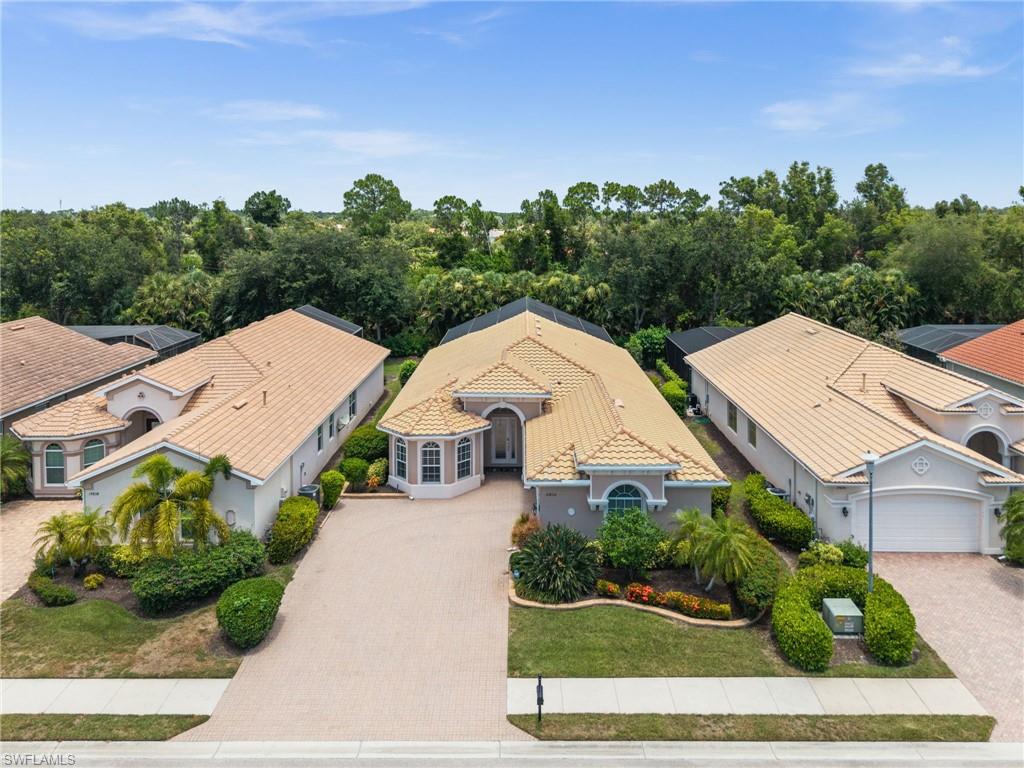 BELLE LAGO - Residential
