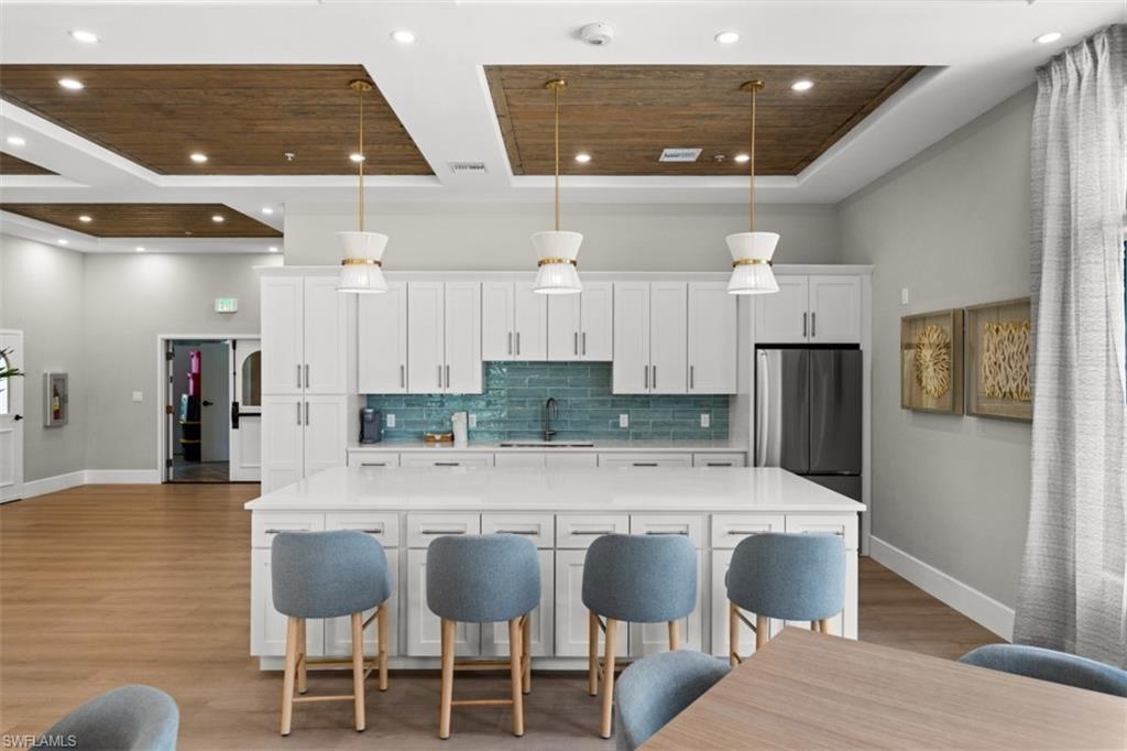BELLE LAGO - Residential