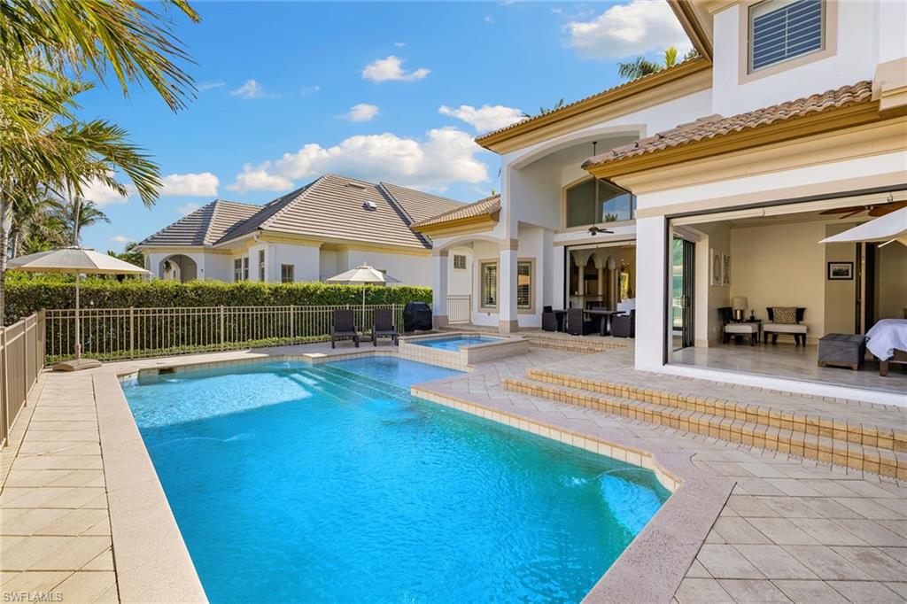 AQUALANE SHORES - Residential