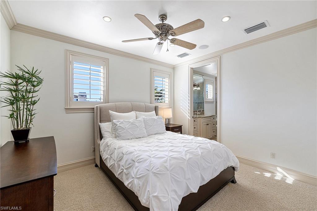 AQUALANE SHORES - Residential