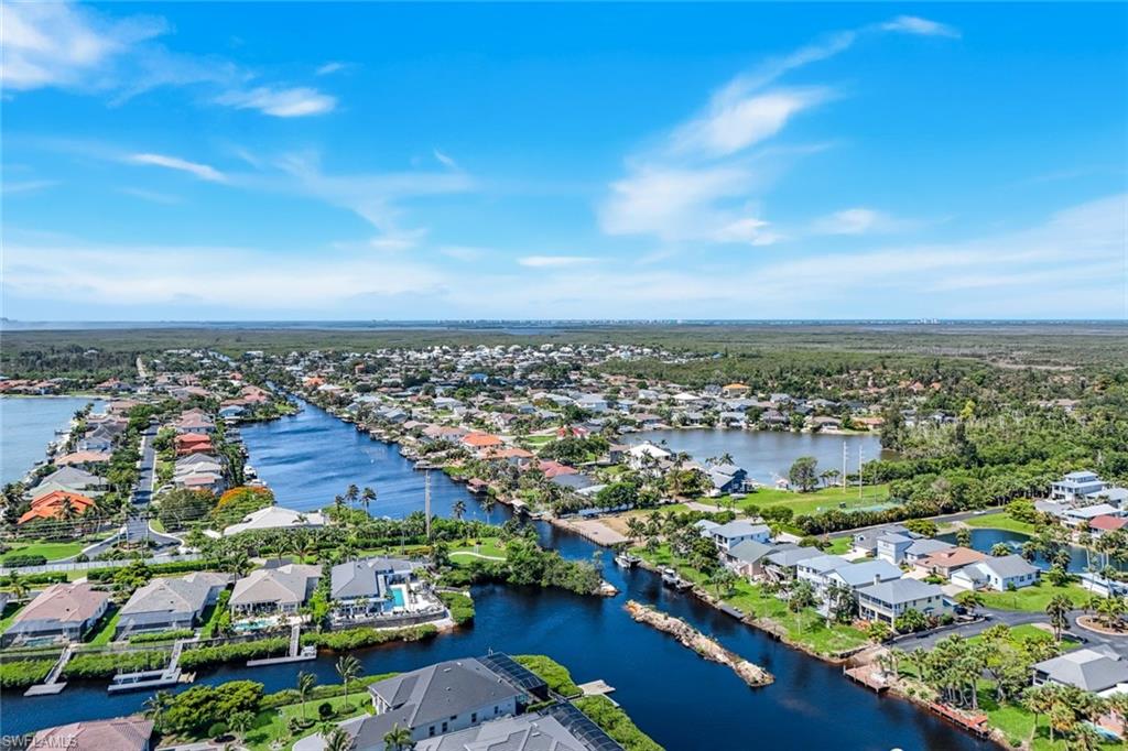 ISLAND PARK WOODS - Residential