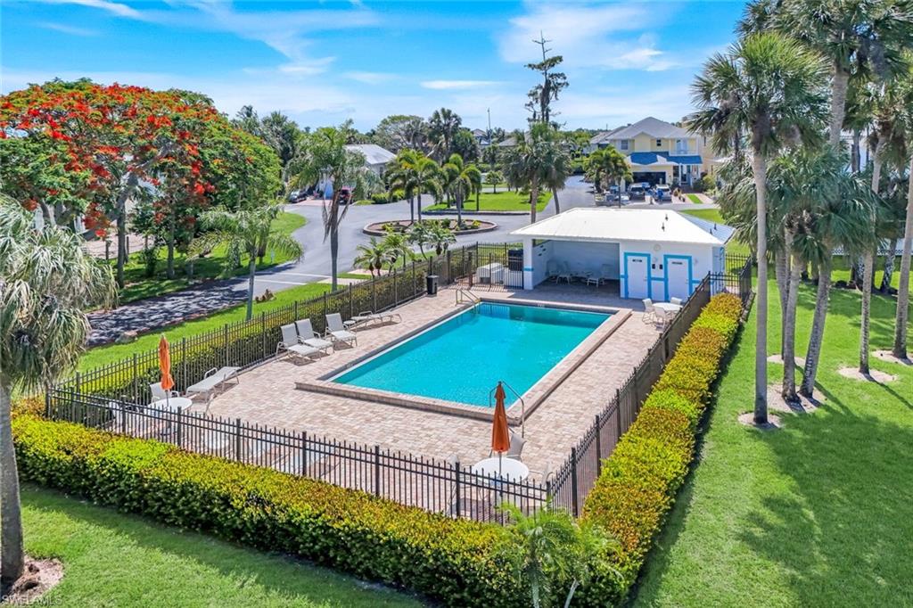 ISLAND PARK WOODS - Residential