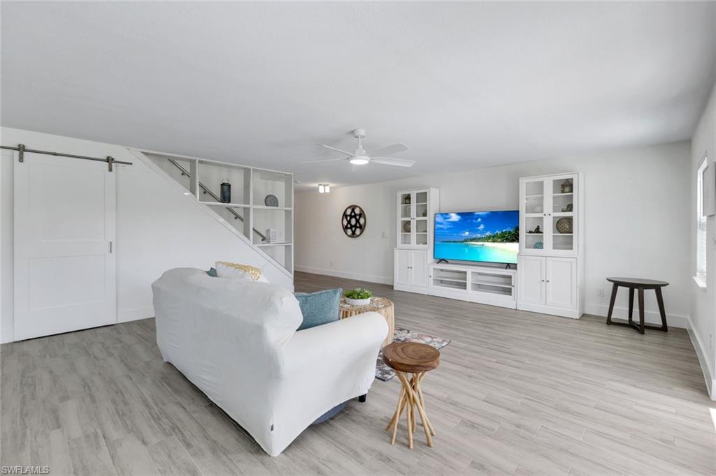 ISLAND PARK WOODS - Residential