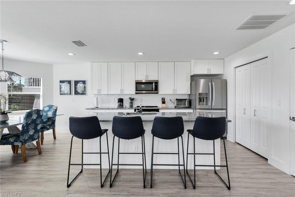 ISLAND PARK WOODS - Residential