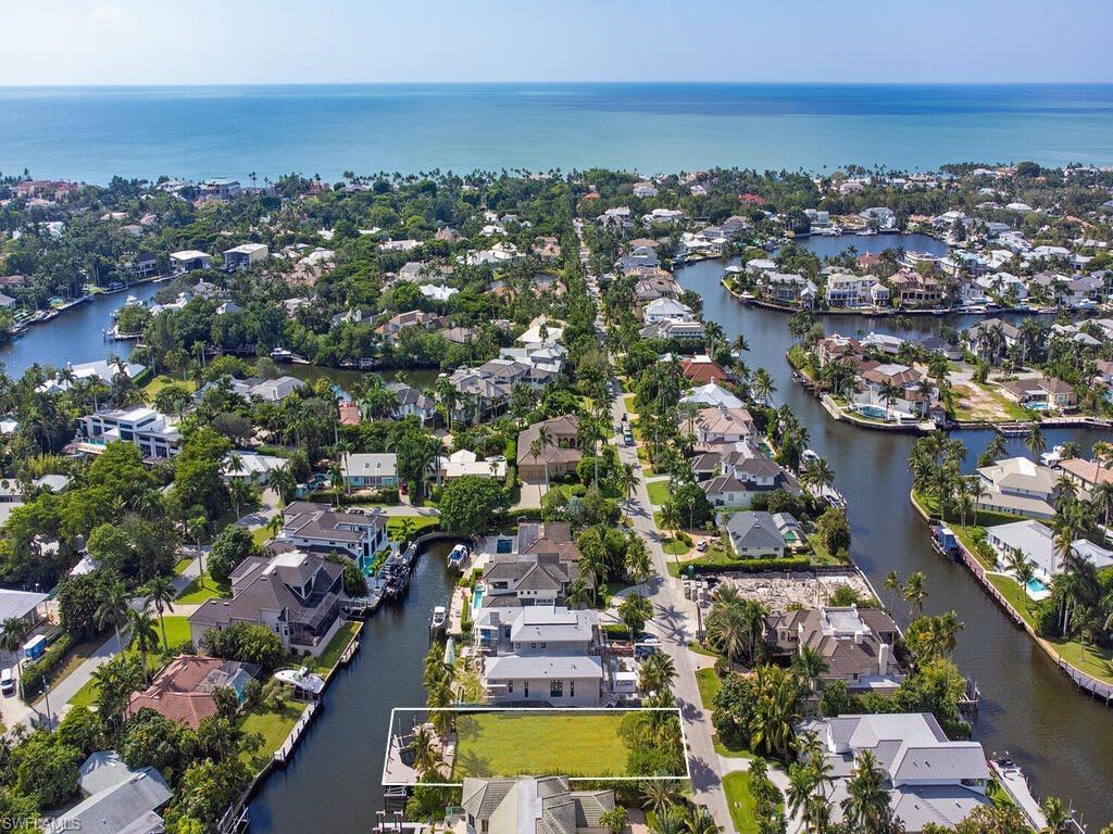 AQUALANE SHORES - Land