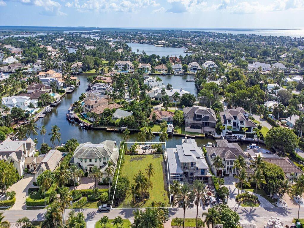 AQUALANE SHORES - Land